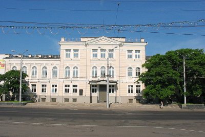 Здание бывшего окружного суда, конец XIX века. Ул. Ленина, 32.