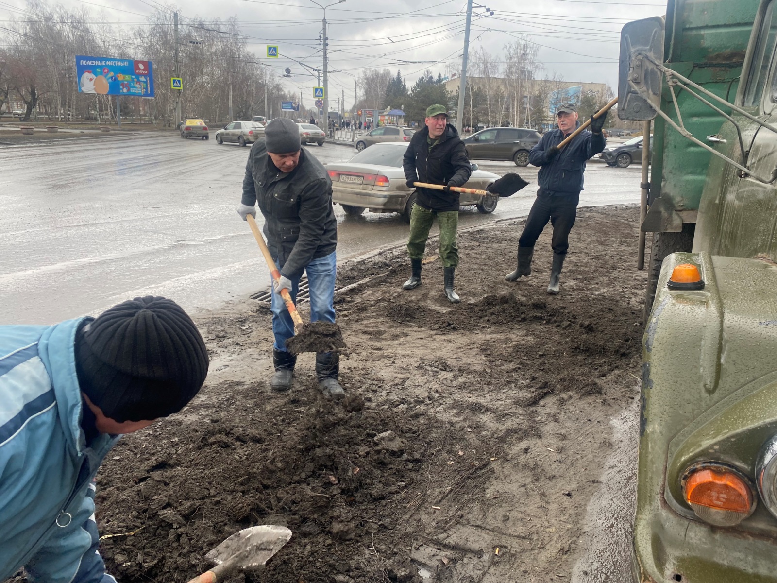 В Октябрьском округе прошел первый весенний средник.