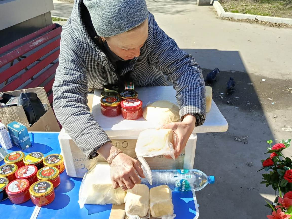 В Октябрьском округе проводят рейды по пресечению несанкционированной торговли.