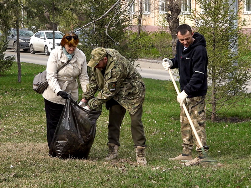 Более 70 тысяч омичей приняли участие во Всероссийском субботнике.