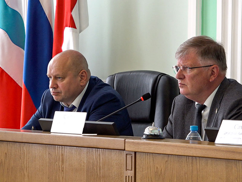 Депутаты Горсовета санкционировали строительство жилого комплекса у СибАДИ.
