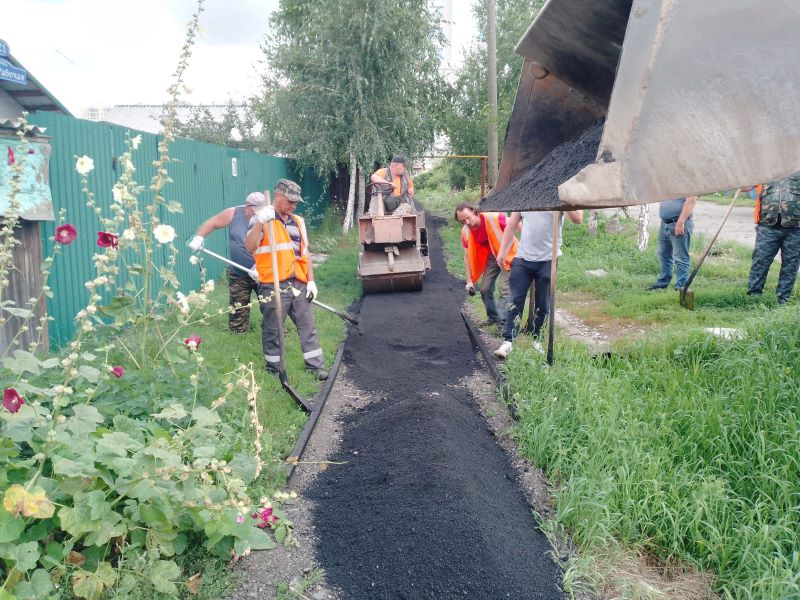 Подать заявку на ремонт тротуаров можно в окружных администрациях.