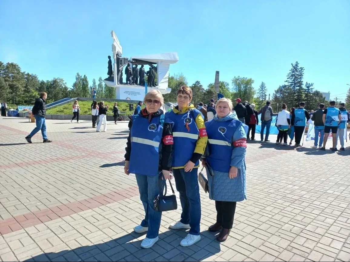 Омские дружинники провели рейд против мошенничества.