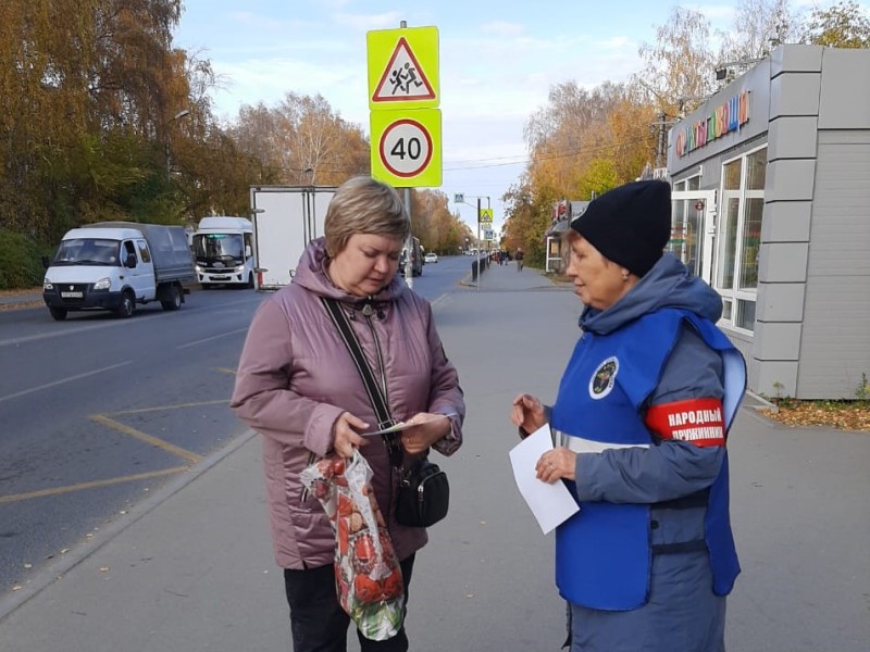 Дружинники помогают омичам избежать дистанционного мошенничества.