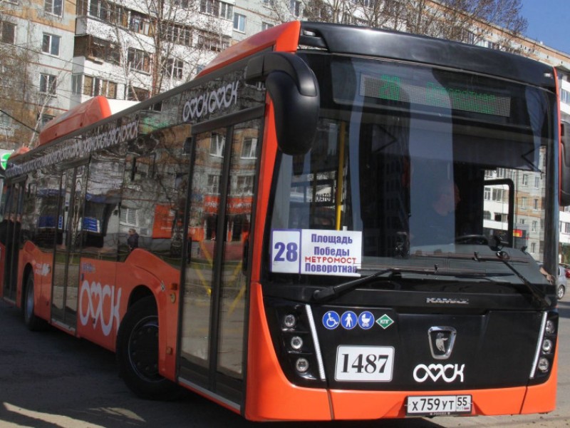 Сергей Шелест рассказал о продлении двух автобусных маршрутов.