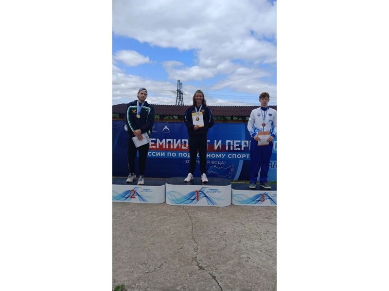 Омские спортсмены заняли призовые места на чемпионате России по плаванию.