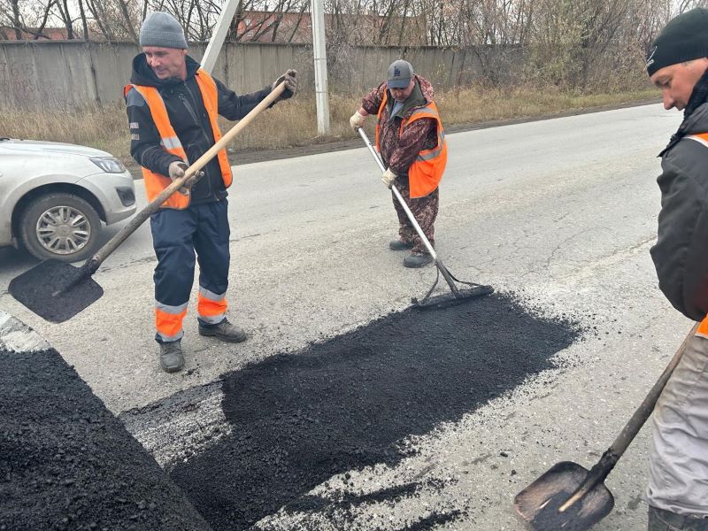 Мэр Омска Сергей Шелест подвел промежуточные итоги работы УДХБ  в текущем сезоне.