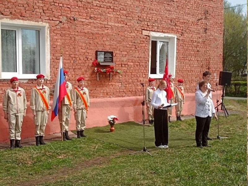 КТОСы продолжают поздравлять омичей с Днем Победы.