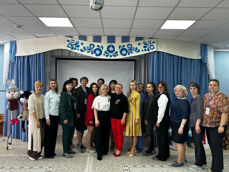 В детском саду № 65 побывали представители из города Стаханов.