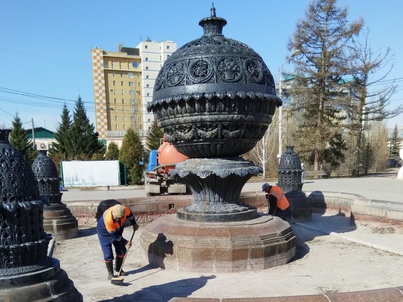Омские фонтаны готовят к запуску.