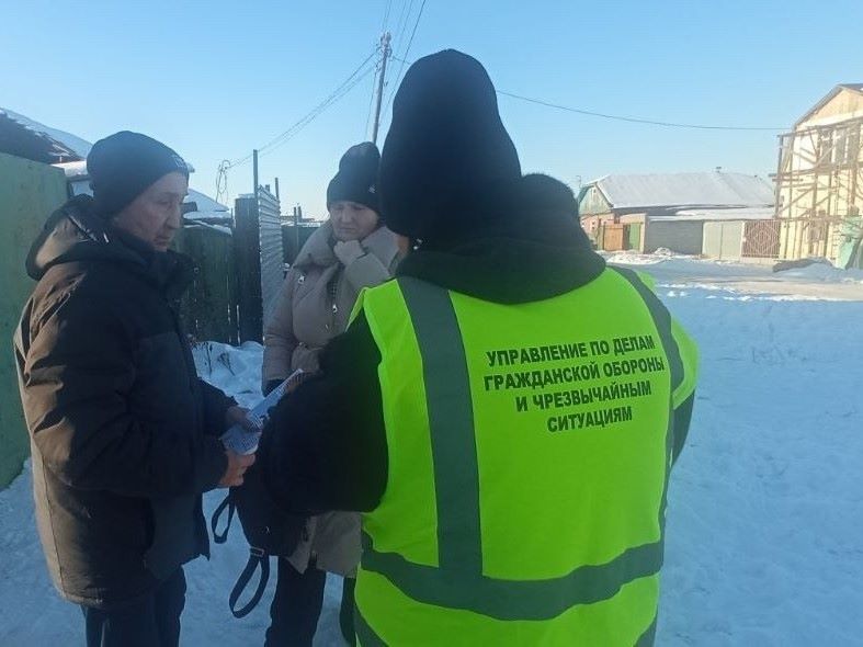 В Омске продолжаются профилактические противопожарные рейды.