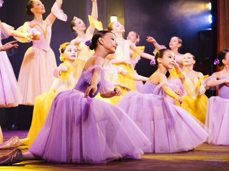 В Омске прошел концерт известного хореографического ансамбля.