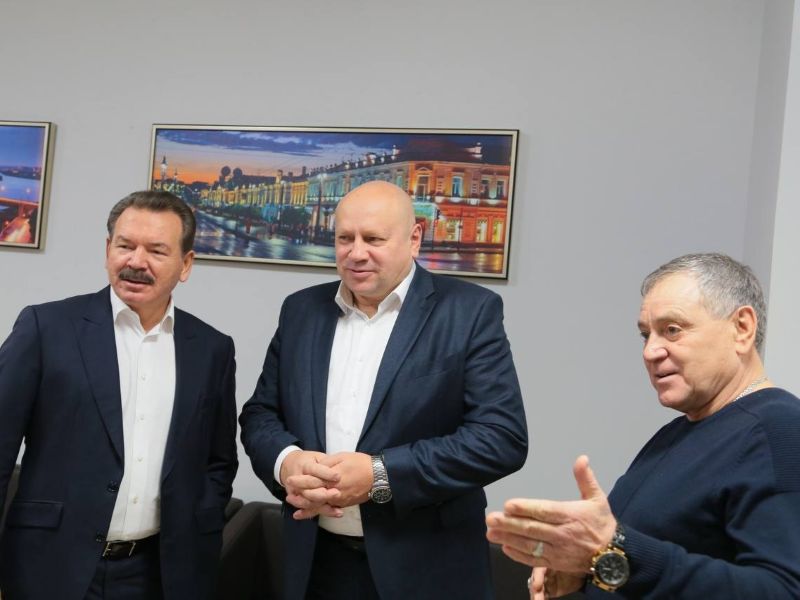 Сергей Шелест поблагодарил мецената за помощь.