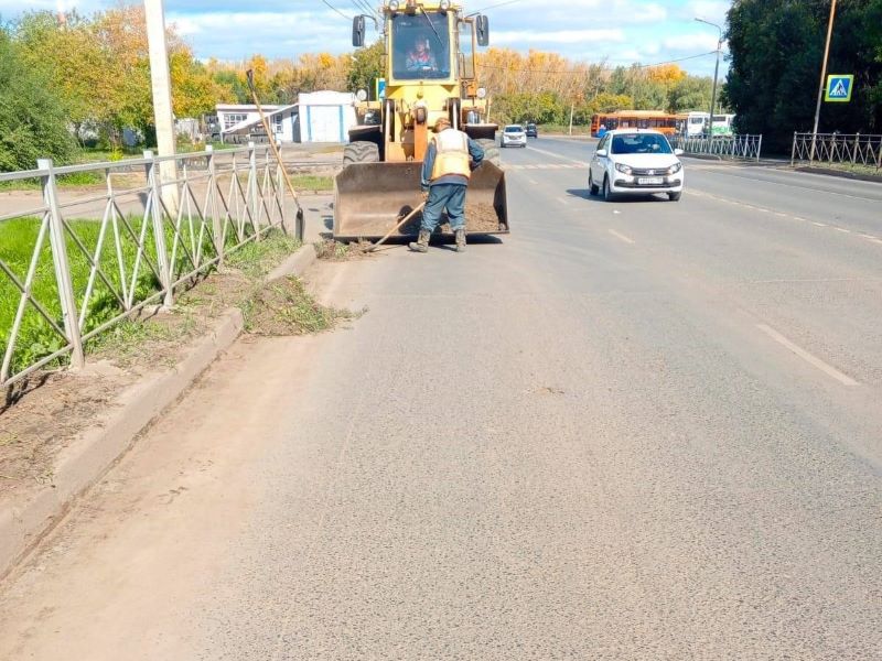 Мэр Омска рассказал о ходе уборки городских дорог.