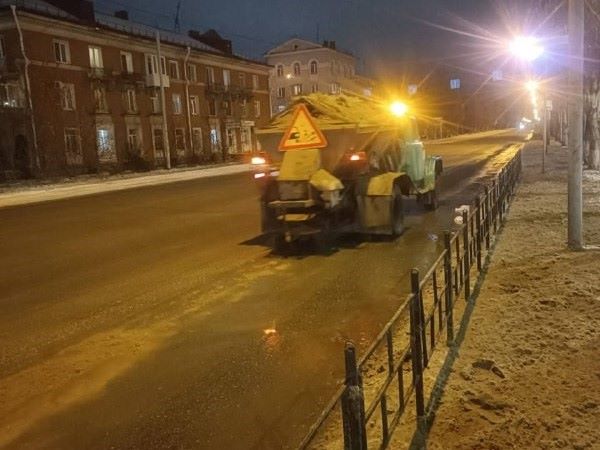 Сергей Шелест рассказал об уборке городских дорог во время снегопада.