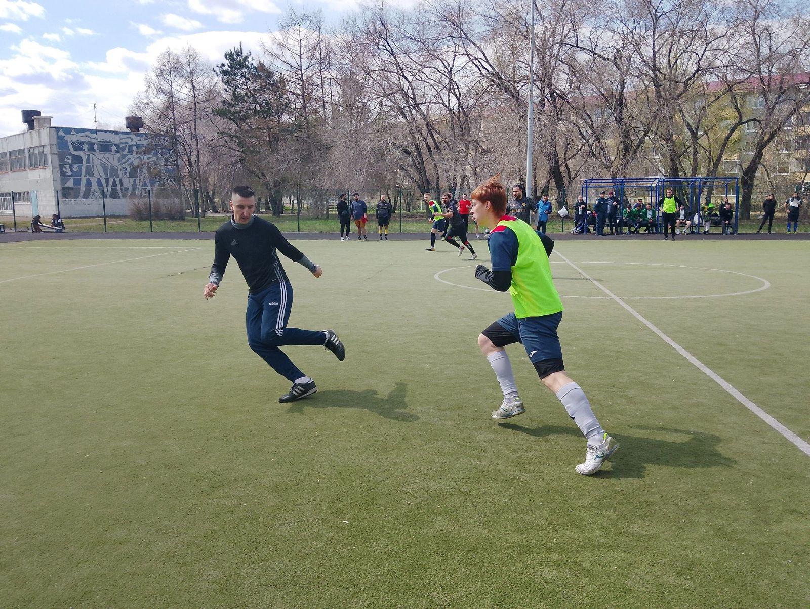 Омичи приняли участие в турнире по мини-футболу.