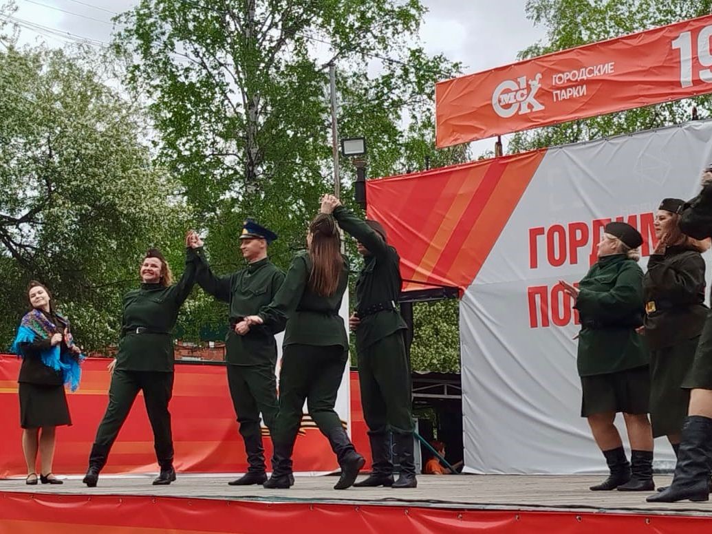 В Октябрьском округе прошел окружной праздник, посвященный юбилею Победы.