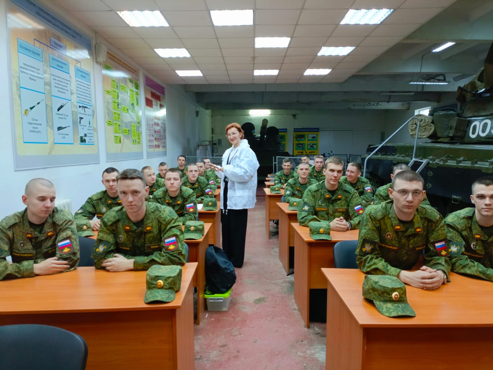 Волонтеры помогают омичам выбрать объекты благоустройства, которые появятся в Омске в следующем году.