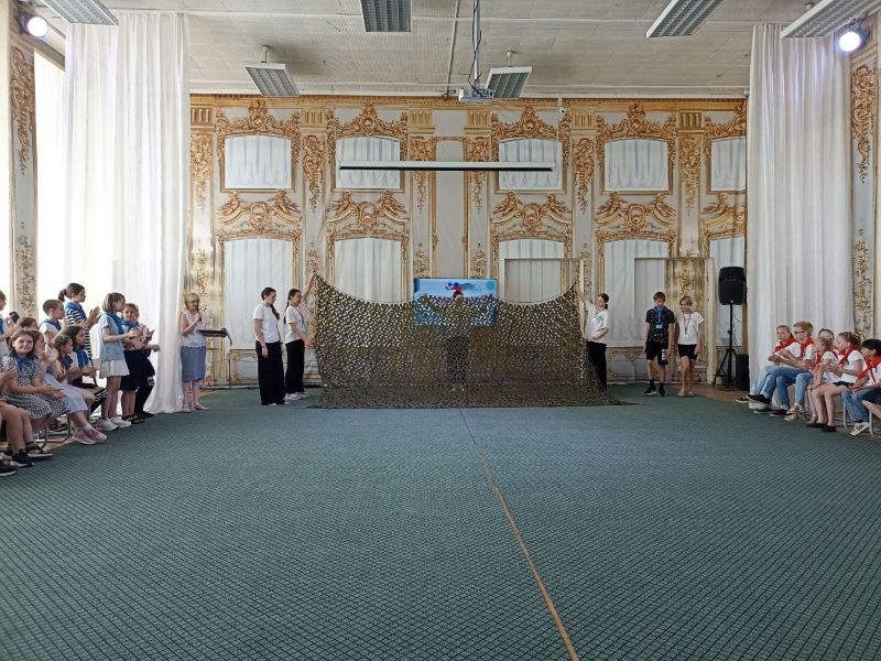 В Доме детского творчества Октябрьского округа прошла летняя смена «Юный патриот».