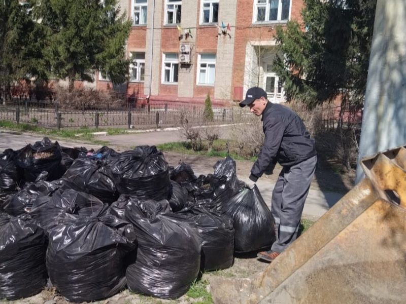 Сергей Шелест рассказал о вывозе мусора после субботника.