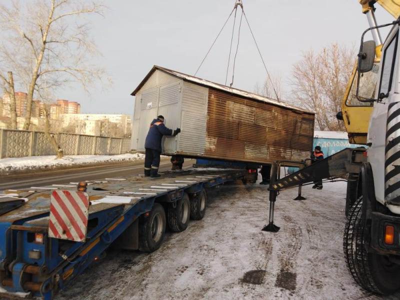 В Октябрьском округе продолжается вынос самовольно установленных гаражных боксов.