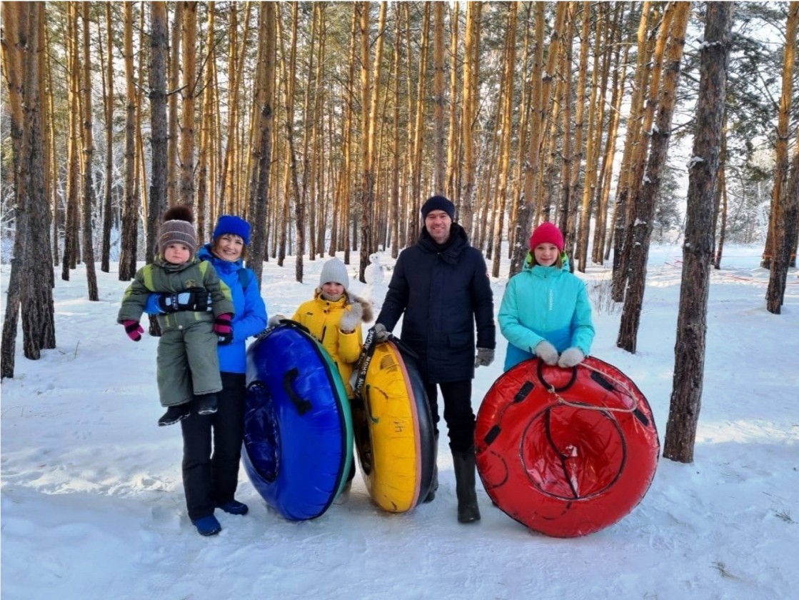 Омичей приглашают принять участие в спортивном фотофестивале.