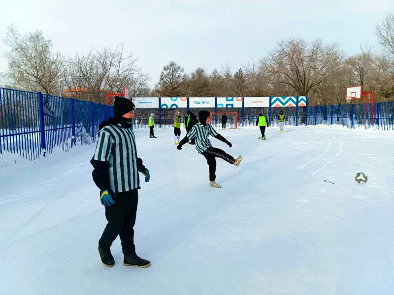 Жители Советского округа приняли участие в окружном этапе спартакиады «Спортивный город».