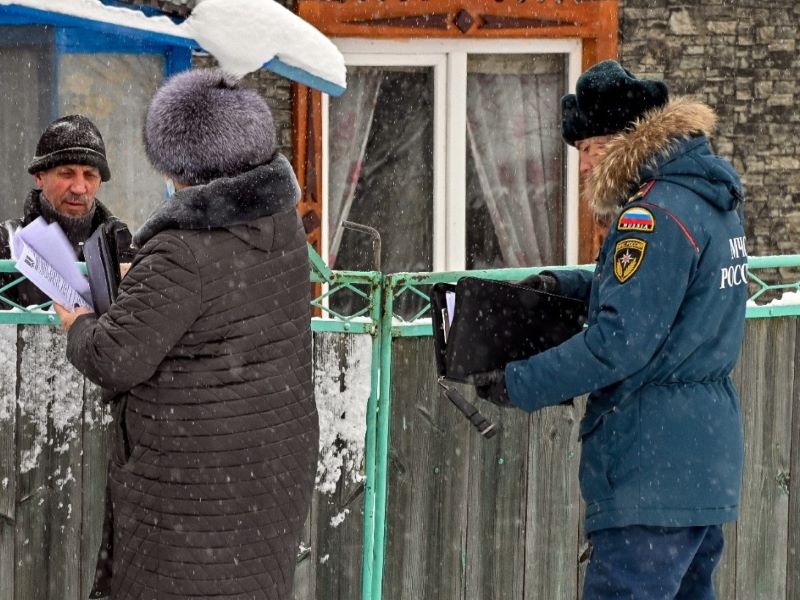 В Октябрьском округе проводятся противопожарные рейды.