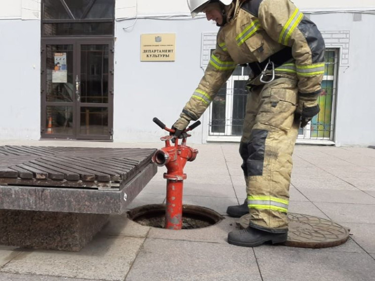 В Омске стартовала сезонная проверка пожарных гидрантов.