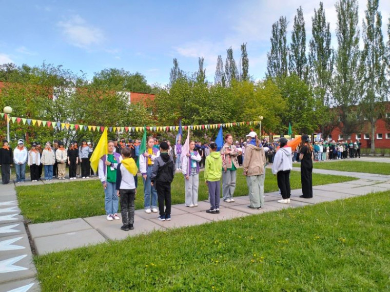 В Омске стартовала летняя оздоровительная кампания. В Омске стартовала летняя оздоровительная кампания.