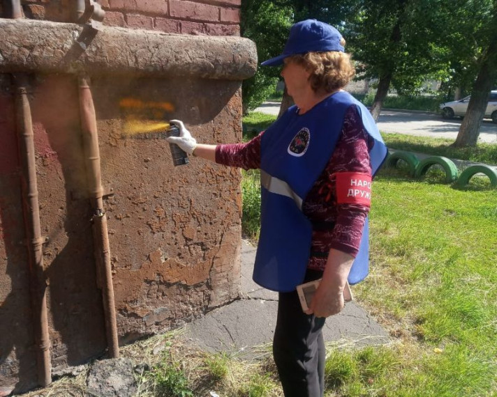 В Омске провели акцию «Борьба с рекламой смерти».