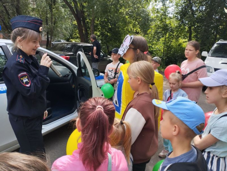 В Октябрьском округе прошло профилактическое мероприятие «За безопасность на дорогах». В Октябрьском округе прошло профилактическое мероприятие «За безопасность на дорогах».