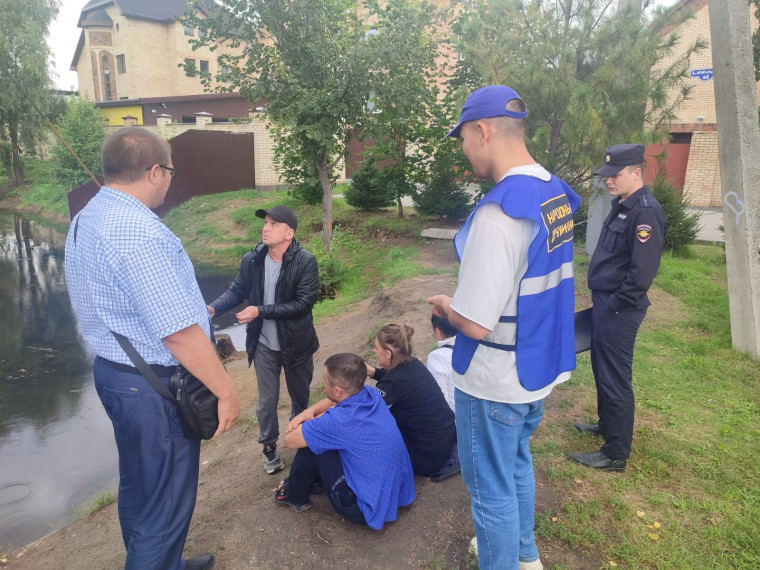 В Омске проходят рейды по безопасности на воде. В Омске проходят рейды по безопасности на воде.