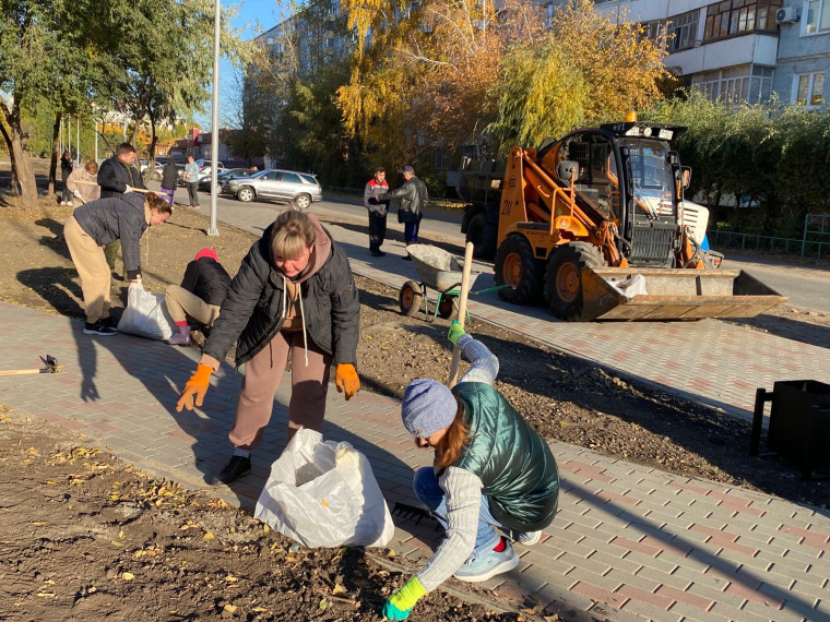 На Левобережье убрали от мусора общественные территории. На Левобережье убрали от мусора общественные территории.
