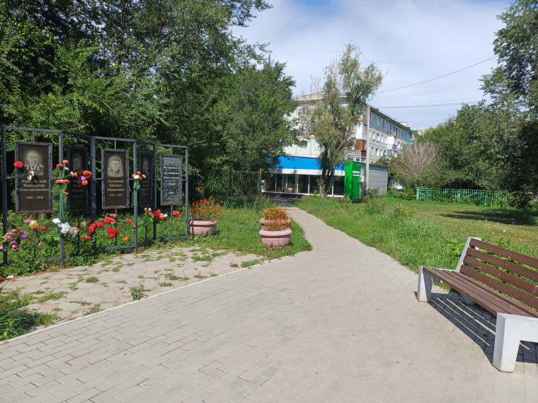 Общественники Левобережья планируют направить грантовые средства на благоустройство мемориальных объектов. Общественники Левобережья планируют направить грантовые средства на благоустройство мемориальных объектов.