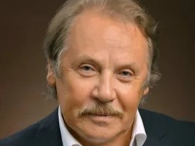 День рождения отмечает Почетный гражданин города Омска, народный артист Валерий Алексеев. День рождения отмечает Почетный гражданин города Омска, народный артист Валерий Алексеев.
