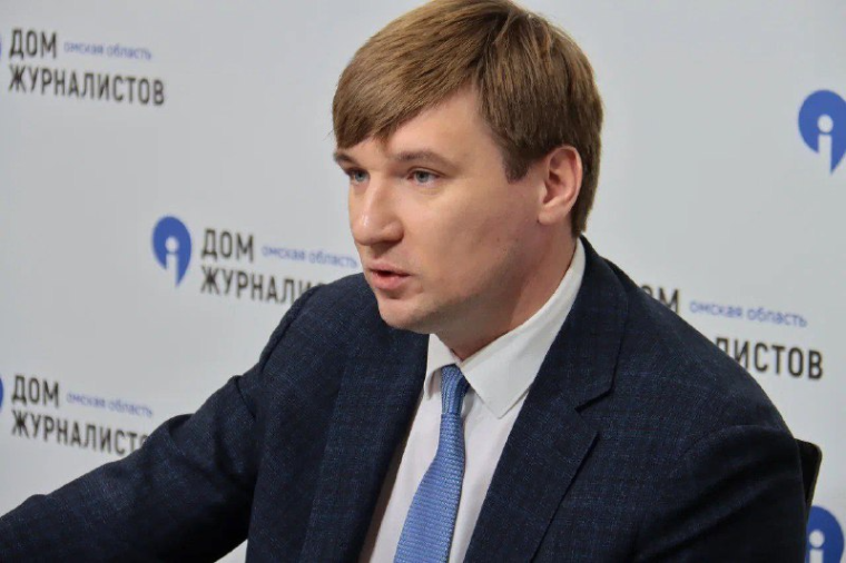 Сергей Шелест: «Антон Киселёв назначен моим заместителем, директором департамента общественной безопасности администрации города». Сергей Шелест: «Антон Киселёв назначен моим заместителем, директором департамента общественной безопасности администрации города».