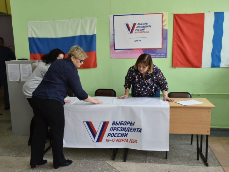 Избирательные участки Ленинского округа готовятся к комиссионной приемке. Избирательные участки Ленинского округа готовятся к комиссионной приемке.