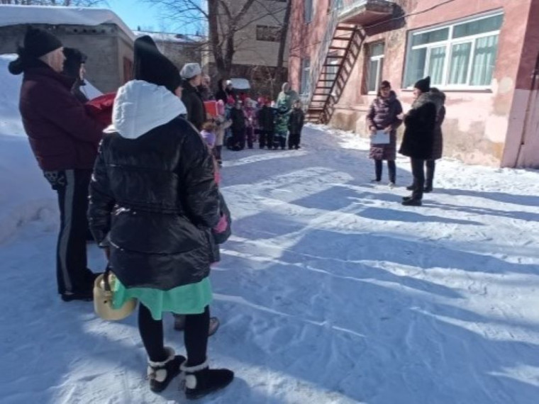 В школах и детских садах проходят противопожарные профилактические мероприятия.