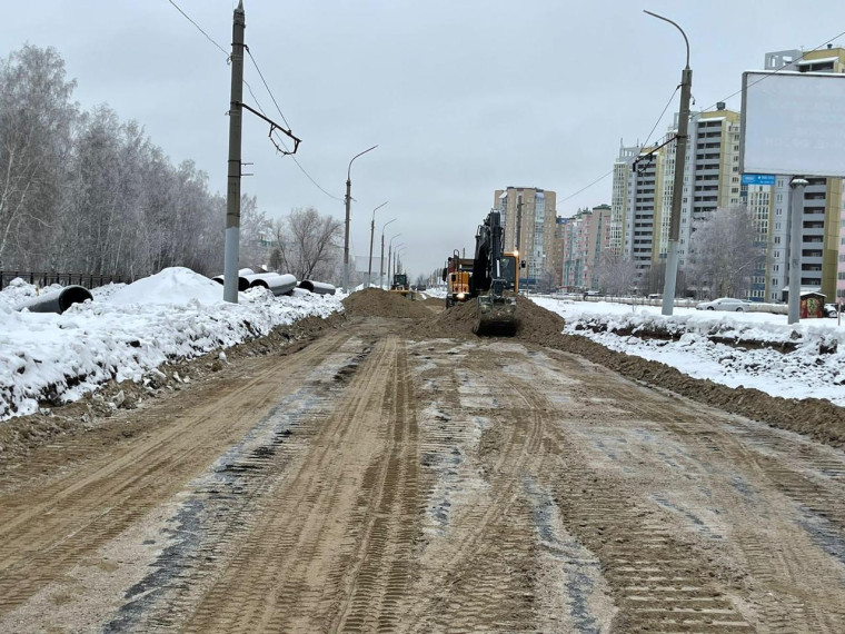 На Левом берегу ограничат движение транспорта.