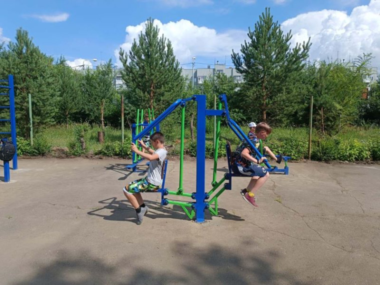 На фото тренажёрный комплекс, установленный в рамках гранта в 2023 году, в поселке Береговой. На фото тренажёрный комплекс, установленный в рамках гранта в 2023 году, в поселке Береговой.