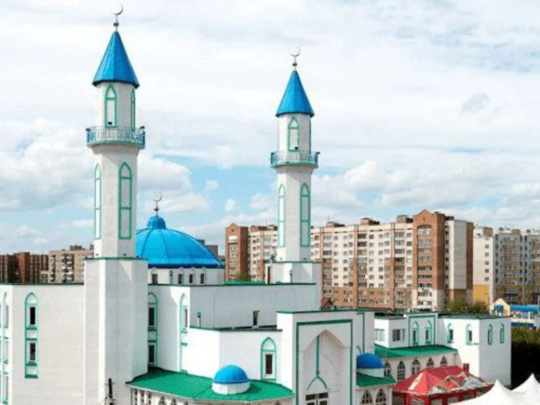Сергей Шелест поздравил мусульман Омска с праздником Ураза-байрам.