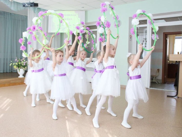 В Омске наградили победителей конкурса хореографических коллективов среди детей дошкольного возраста.